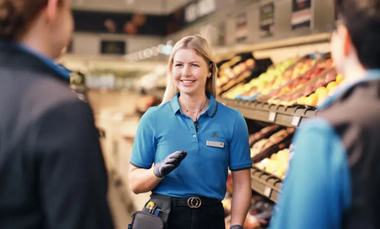 Aldi: Stabilität und Karriereentwicklung in einem innovativen Umfeld.
