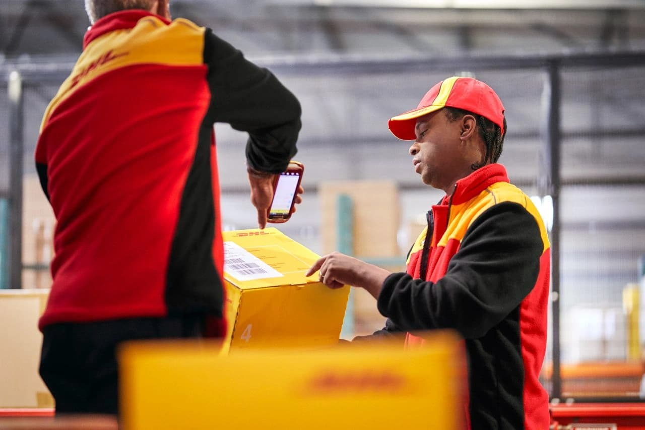 DHL